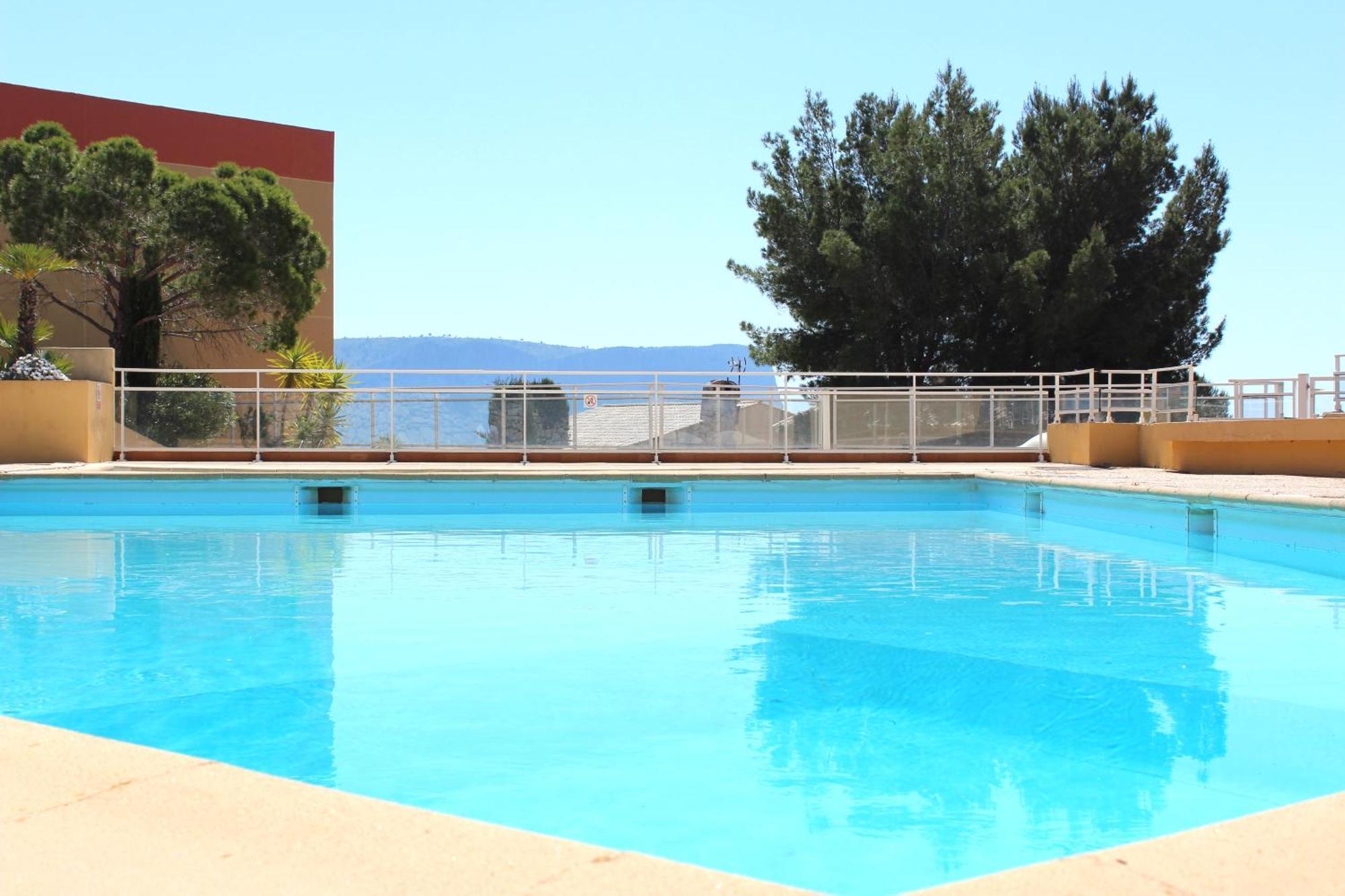 Les Terrasses De Cassis Lägenhet Exteriör bild